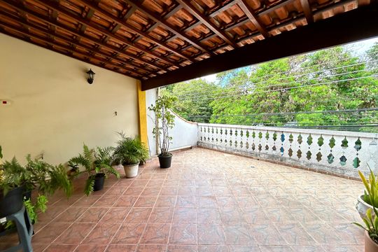Varanda da Suíte  de casa à venda com 2 quartos, 156m² em Jardim Toscana, Guarulhos