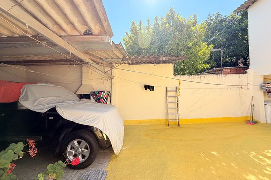 Garagem de casa à venda com 3 quartos, 212m² em Jardim Novo Horizonte, Jundiaí