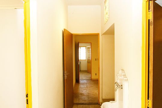 Corredor de casa para alugar com 4 quartos, 200m² em Barroca, Belo Horizonte