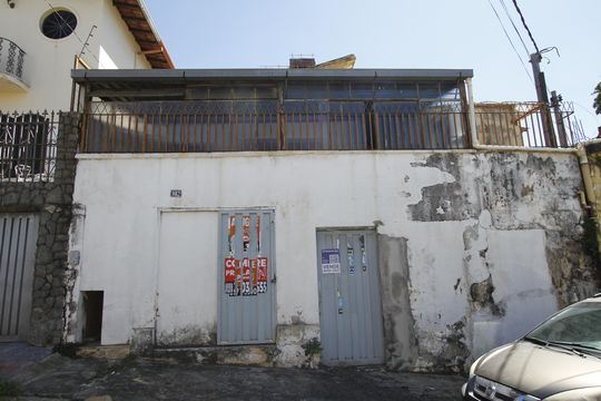 Fachada de casa para alugar com 4 quartos, 200m² em Barroca, Belo Horizonte