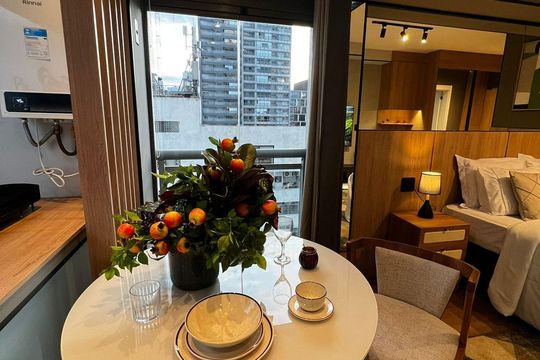 Cozinha de apartamento para alugar com 1 quarto, 35m² em Pinheiros, São Paulo