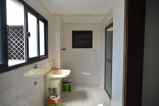 Área de Serviço de apartamento à venda com 3 quartos, 114m² em Vila Eldizia, Santo André