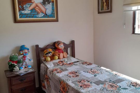 Quarto de casa à venda com 4 quartos, 359m² em Novo Eldorado, Contagem