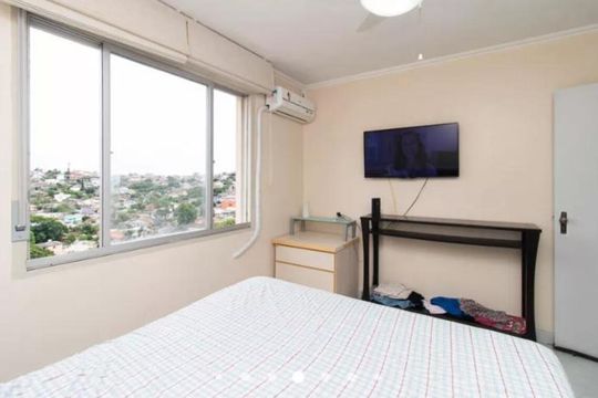 Quarto de apartamento para alugar com 2 quartos, 65m² em Glória, Porto Alegre
