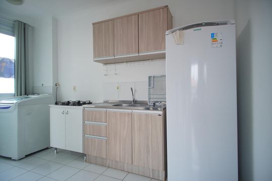 Cozinha de apartamento à venda com 2 quartos, 43m² em Morro Santana, Porto Alegre