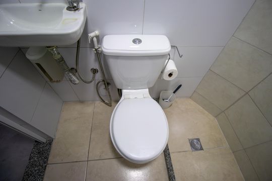 Banheiro de serviço de apartamento à venda com 3 quartos, 91m² em Irajá, Rio de Janeiro