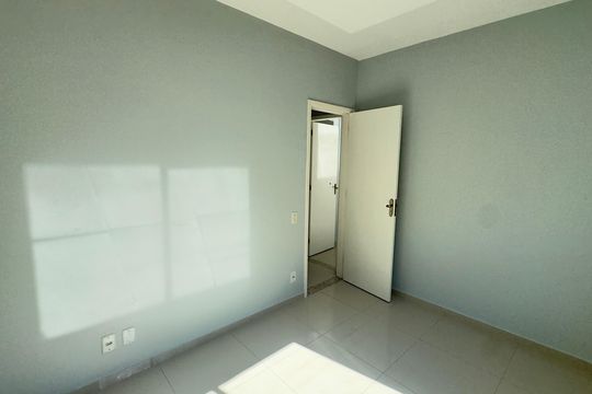 Quarto  de casa de condomínio para alugar com 2 quartos, 158m² em Pindobas, Maricá