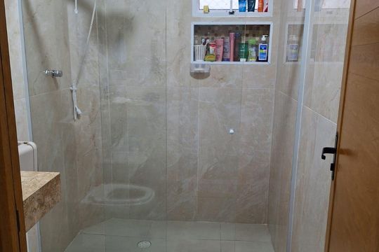 Banheiro de casa à venda com 6 quartos, 387m² em Centro, Diadema