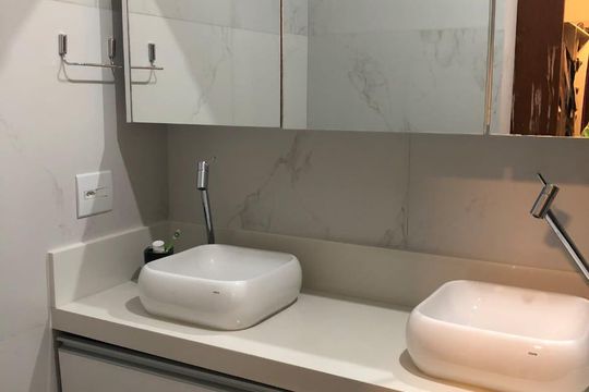 Banheiro de casa à venda com 6 quartos, 387m² em Centro, Diadema