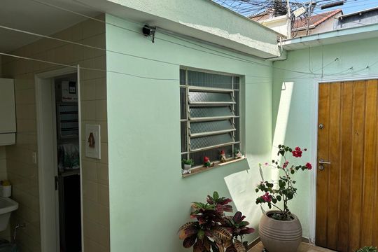 Área externa de casa à venda com 2 quartos, 125m² em Chácara Santo Antônio, São Paulo