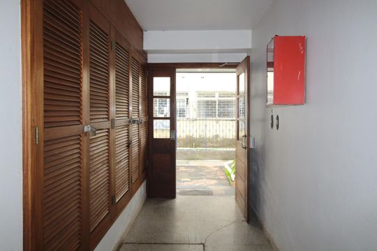Corredor de apartamento à venda com 2 quartos, 70m² em Jardim Dona Leopoldina, Porto Alegre