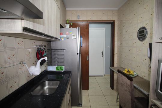 Cozinha de apartamento à venda com 2 quartos, 70m² em Jardim Dona Leopoldina, Porto Alegre