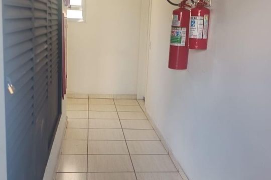 Área externa de apartamento para alugar com 2 quartos, 49m² em Metalúrgicos, Osasco