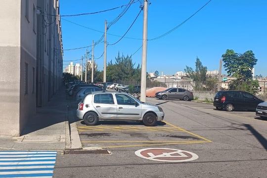 Área externa de apartamento para alugar com 2 quartos, 49m² em Metalúrgicos, Osasco