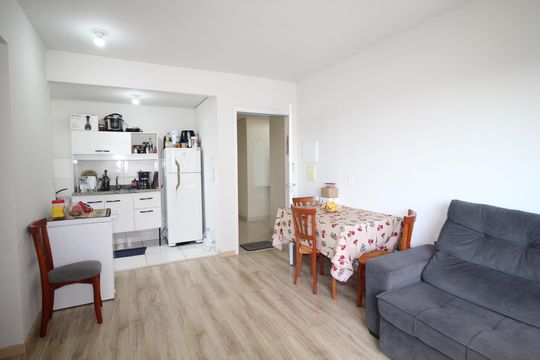 Sala de apartamento para alugar com 2 quartos, 63m² em Parque Santa Fé, Porto Alegre