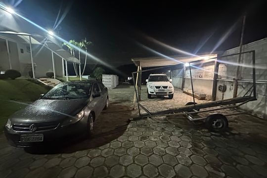 Garagem de casa de condomínio à venda com 4 quartos, 200m² em Itaim Mirim, Barueri
