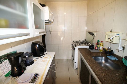 Cozinha de apartamento à venda com 2 quartos, 60m² em Vila da Penha, Rio de Janeiro