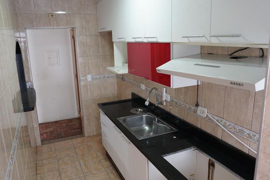 Cozinha de apartamento à venda com 2 quartos, 60m² em Jardim Barbosa, Guarulhos