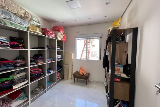 Casa à venda com 4 quartos, 100m² em Santos Dumont, São Leopoldo