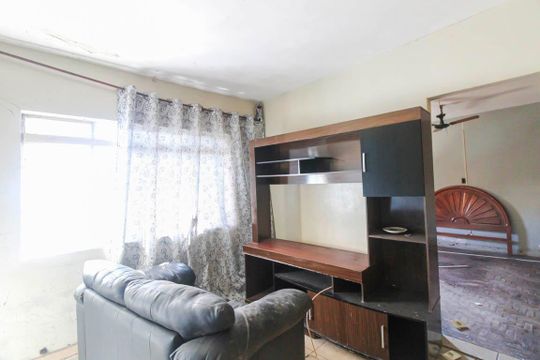 Casa à venda com 2 quartos, 225m² em Vila Nova Pauliceia, São Paulo