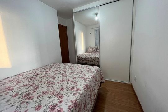 Quarto de apartamento à venda com 2 quartos, 43m² em Vila São Bernardo, Campinas