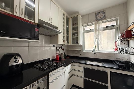 Apartamento à venda com 3 quartos, 100m² em Alto Caiçaras, Belo Horizonte