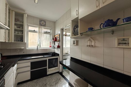 Apartamento à venda com 3 quartos, 100m² em Alto Caiçaras, Belo Horizonte