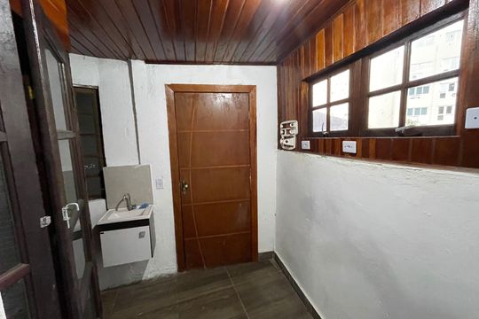 Sala de kitnet/studio para alugar com 1 quarto, 35m² em Jardim Semiramis, Cotia