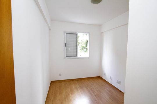 Quarto 1 de apartamento à venda com 2 quartos, 65m² em Buritis, Belo Horizonte