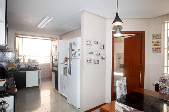 Apartamento à venda com 3 quartos, 100m² em Santana, Porto Alegre