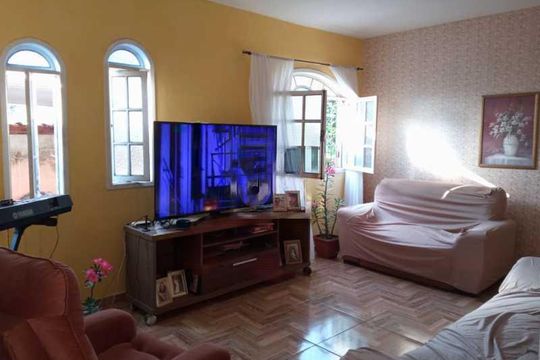 Casa à venda com 3 quartos, 136m² em Tauá, Rio de Janeiro