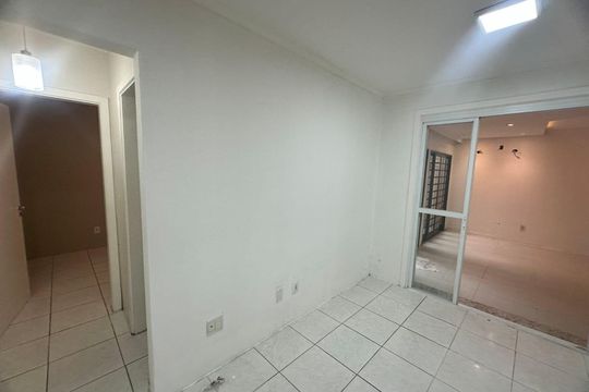 Sala de apartamento para alugar com 1 quarto, 65m² em Jardim do Salso, Porto Alegre