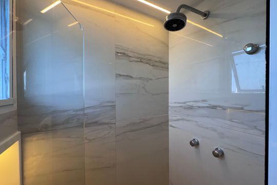 Suíte 1 - Banheiro de apartamento à venda com 3 quartos, 89m² em Barra da Tijuca, Rio de Janeiro
