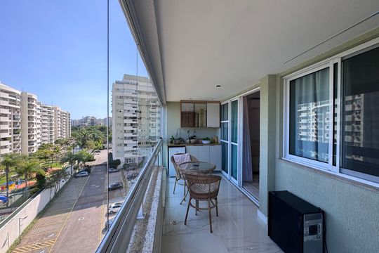Varanda de apartamento à venda com 3 quartos, 89m² em Barra da Tijuca, Rio de Janeiro