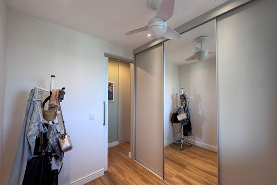 Quarto de apartamento à venda com 3 quartos, 89m² em Barra da Tijuca, Rio de Janeiro
