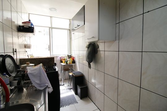 Cozinha de apartamento à venda com 2 quartos, 55m² em Jacarepaguá, Rio de Janeiro