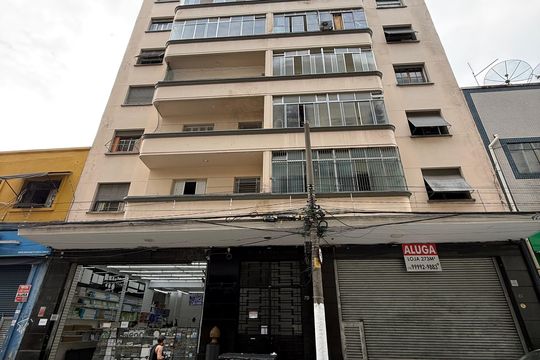 Fachada de kitnet/studio para alugar com 1 quarto, 45m² em Santa Ifigênia, São Paulo