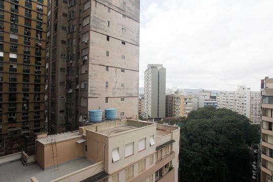 Quarto 1 Vista de apartamento à venda com 2 quartos, 64m² em Centro Histórico, Porto Alegre