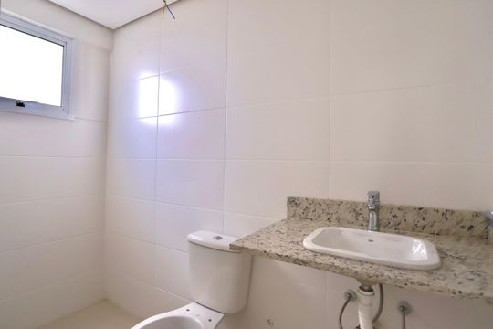 Banheiro de apartamento à venda com 2 quartos, 41m² em Vila Prudente, São Paulo