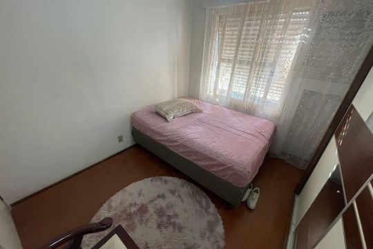 Quarto de apartamento à venda com 1 quarto, 43m² em Partenon, Porto Alegre