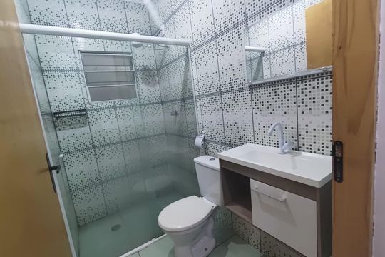 Banheiro de apartamento para alugar com 1 quarto, 60m² em Chácara do Solar II (Fazendinha), Santana de Parnaíba