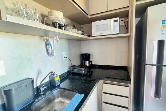 Cozinha de apartamento para alugar com 1 quarto, 29m² em Itapuã, Salvador