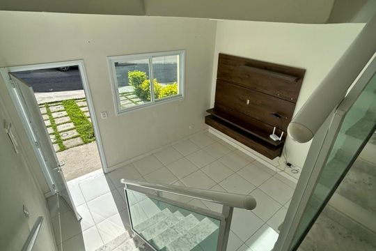 Sala de casa à venda com 2 quartos, 70m² em Chácara do Solar II (Fazendinha), Santana de Parnaíba