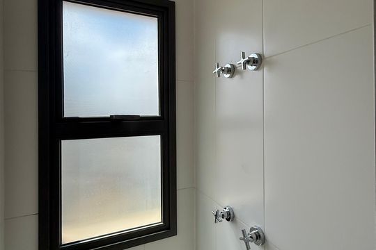 Banheiro Suíte 2 de apartamento à venda com 3 quartos, 198m² em Campo Belo, São Paulo