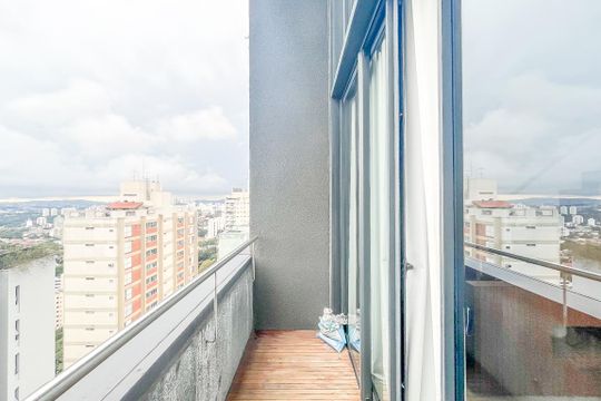 Sacada de apartamento à venda com 1 quarto, 58m² em Sumarezinho, São Paulo