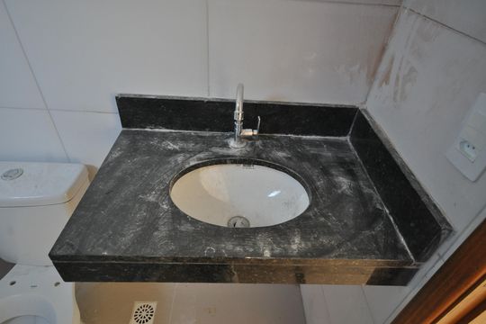 Banheiro de apartamento para alugar com 1 quarto, 33m² em Tucuruvi, São Paulo
