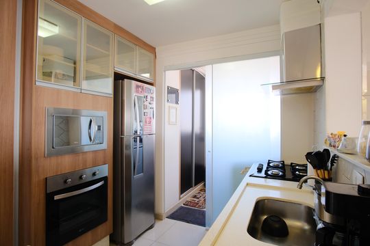 Cozinha de apartamento para alugar com 3 quartos, 137m² em Parque Maria Luiza, São Paulo