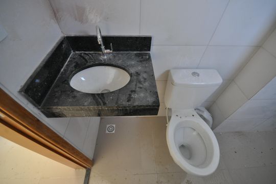 Banheiro de apartamento à venda com 1 quarto, 33m² em Tucuruvi, São Paulo
