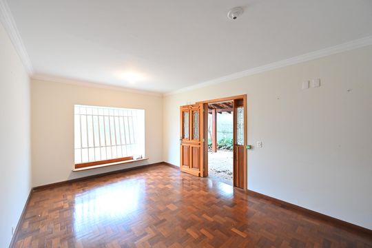 Sala de casa à venda com 8 quartos, 353m² em Vila Clementino, São Paulo