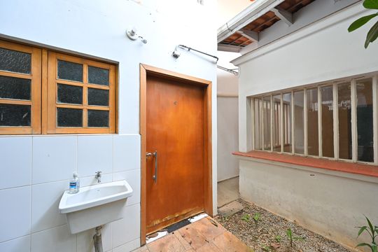 Lavanderia de casa à venda com 8 quartos, 353m² em Vila Clementino, São Paulo